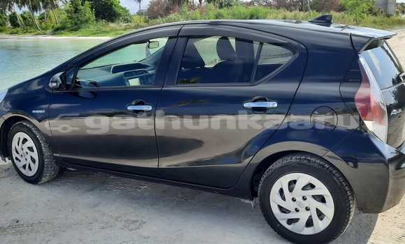 Buy Used Toyota Aqua Black Car in Hithadhoo in Laam Buy Used Toyota Aqua Black Car in Hithadhoo in Laam