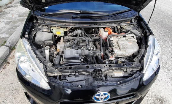 Buy Used Toyota Aqua Black Car in Hithadhoo in Laam Buy Used Toyota Aqua Black Car in Hithadhoo in Laam