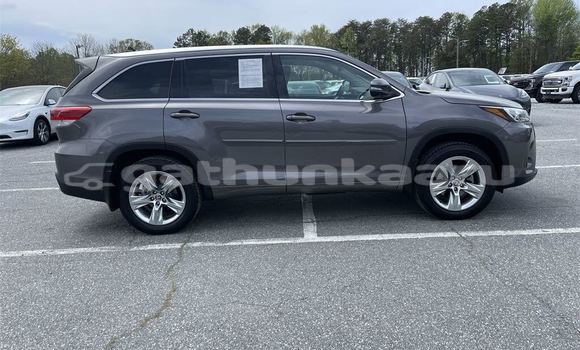 Buy Used Toyota Highlander Other Car in Alifushi in Raa Buy Used Toyota Highlander Other Car in Alifushi in Raa
