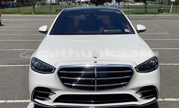 Buy Used Mercedes-Benz S–Class White Car in Agolhitheemu in Raa Buy Used Mercedes-Benz S–Class White Car in Agolhitheemu in Raa