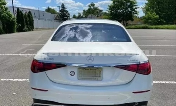 Buy Used Mercedes-Benz S–Class White Car in Agolhitheemu in Raa Buy Used Mercedes-Benz S–Class White Car in Agolhitheemu in Raa