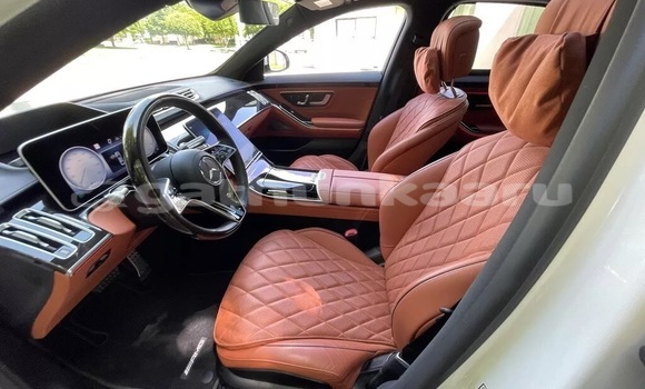 Buy Used Mercedes-Benz S–Class White Car in Agolhitheemu in Raa Buy Used Mercedes-Benz S–Class White Car in Agolhitheemu in Raa