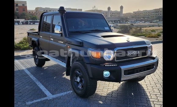 Buy Used Toyota Land Cruiser White Car in Dhabidhoo in Laam Buy Used Toyota Land Cruiser White Car in Dhabidhoo in Laam