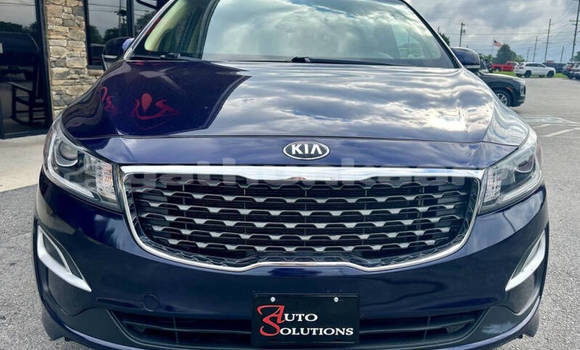 Buy Used Kia Sedona Blue Car in Omadhoo in Thaa Buy Used Kia Sedona Blue Car in Omadhoo in Thaa