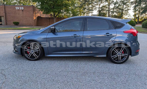 Buy Used Ford Focus Blue Car in Dhiggaru in Miim Buy Used Ford Focus Blue Car in Dhiggaru in Miim