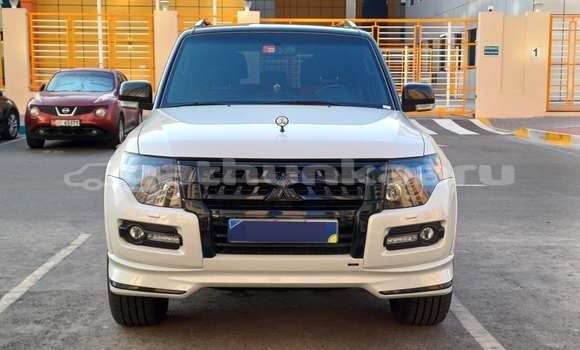 Buy Used Mitsubishi Pajero White Car in Gamu in Laam Buy Used Mitsubishi Pajero White Car in Gamu in Laam
