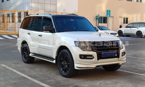 Buy Used Mitsubishi Pajero White Car in Gamu in Laam Buy Used Mitsubishi Pajero White Car in Gamu in Laam