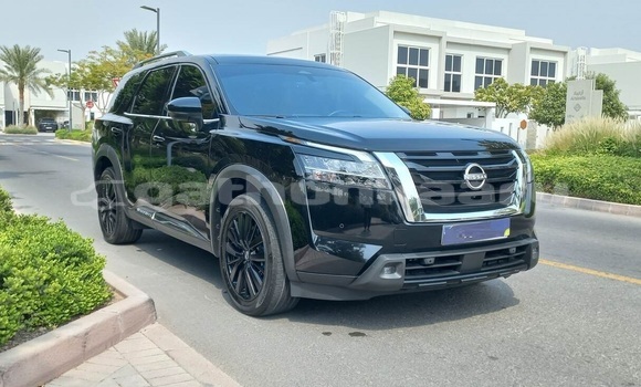 Buy Used Nissan Pathfinder Black Car in Feydhoo in Siin Buy Used Nissan Pathfinder Black Car in Feydhoo in Siin