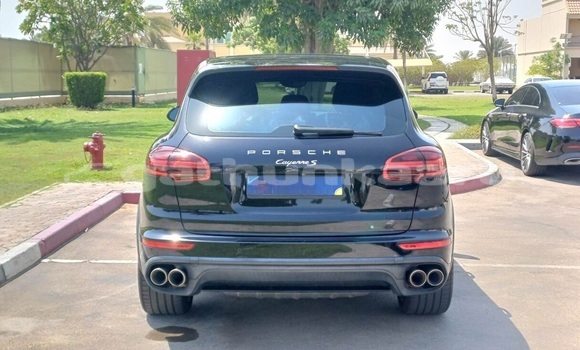 Buy Used Porsche Cayenne Black Car in Funadhoo in Shaviyani Buy Used Porsche Cayenne Black Car in Funadhoo in Shaviyani