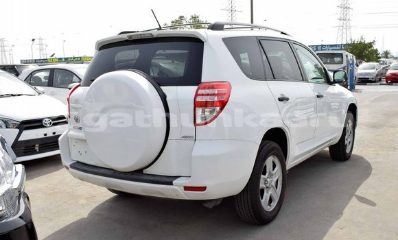Buy Import Toyota 4Runner White Car in Import - Dubai in Baa Buy Import Toyota 4Runner White Car in Import - Dubai in Baa