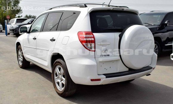 Buy Import Toyota 4Runner White Car in Import - Dubai in Baa Buy Import Toyota 4Runner White Car in Import - Dubai in Baa