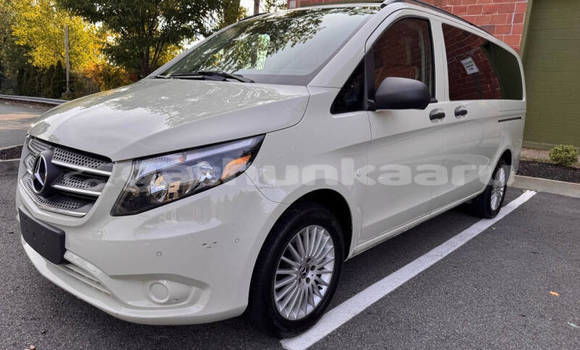 Buy Used Mercedes-Benz Vito White Car in Lhohi in Nuun Buy Used Mercedes-Benz Vito White Car in Lhohi in Nuun