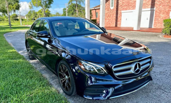 Buy Used Mercedes-Benz E–Class Blue Car in Import - Dubai in Baa Buy Used Mercedes-Benz E–Class Blue Car in Import - Dubai in Baa