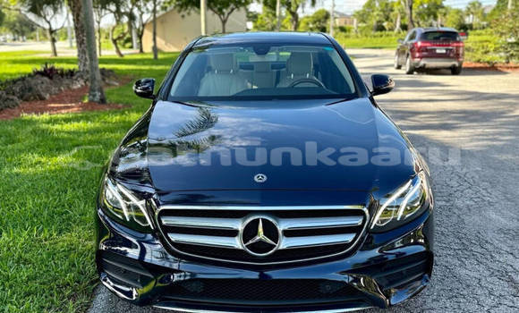 Buy Used Mercedes-Benz E–Class Blue Car in Import - Dubai in Baa Buy Used Mercedes-Benz E–Class Blue Car in Import - Dubai in Baa