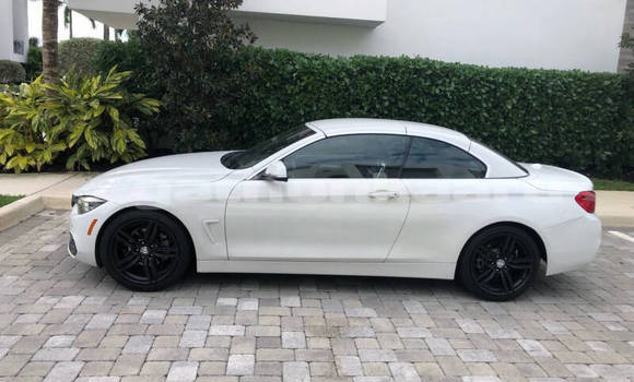 Buy Used BMW 4-Series White Car in Alifushi in Raa Buy Used BMW 4-Series White Car in Alifushi in Raa
