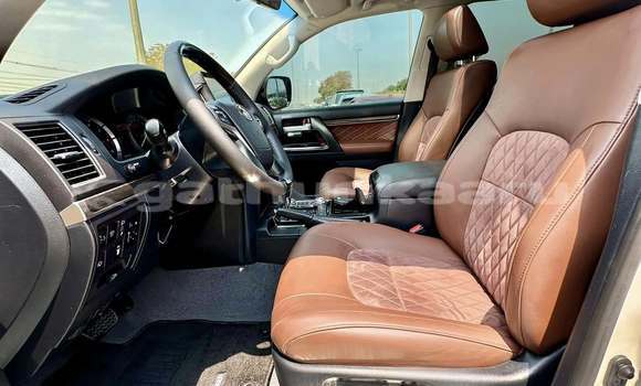 Buy Used Toyota Land Cruiser White Car in Feeali in Faaf Buy Used Toyota Land Cruiser White Car in Feeali in Faaf