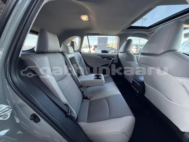 Big with watermark toyota rav4 raa alifushi 4037