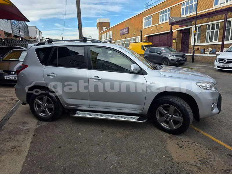 Big with watermark toyota rav4 miim muli 4041