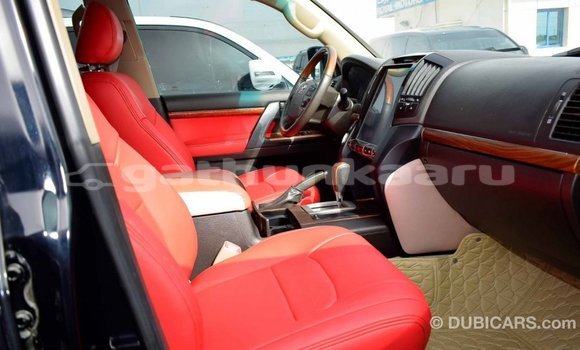 Buy Import Toyota Land Cruiser Black Car in Import - Dubai in Baa Buy Import Toyota Land Cruiser Black Car in Import - Dubai in Baa