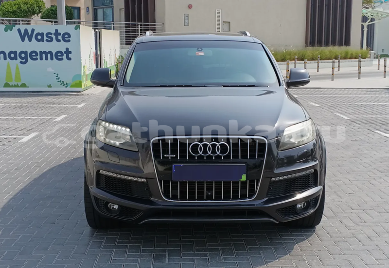 Big with watermark audi q7 raa kadholhudhoo 4058