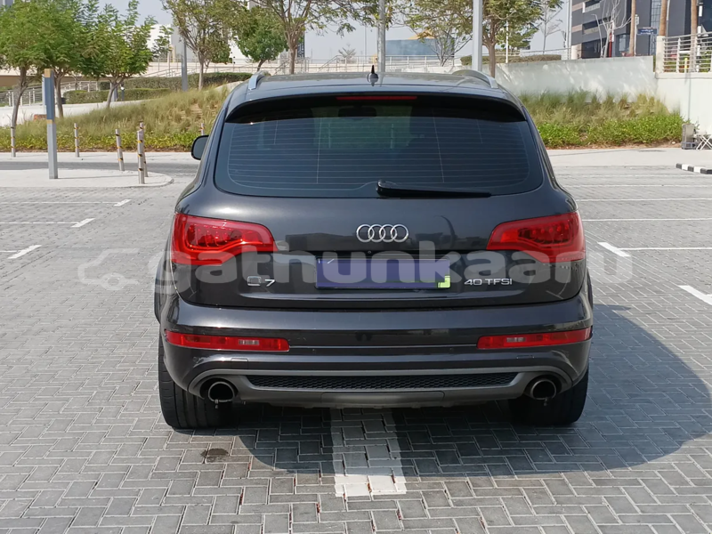 Big with watermark audi q7 raa kadholhudhoo 4058