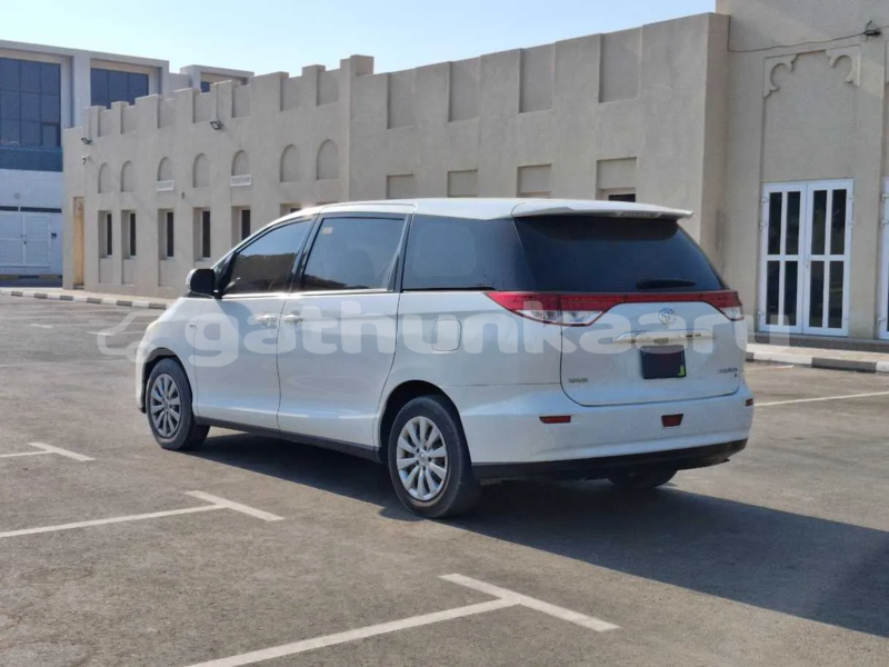 Big with watermark toyota previa nuun maafaru 4061