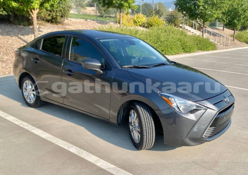 Big with watermark toyota yaris shaviyani feevah 4064