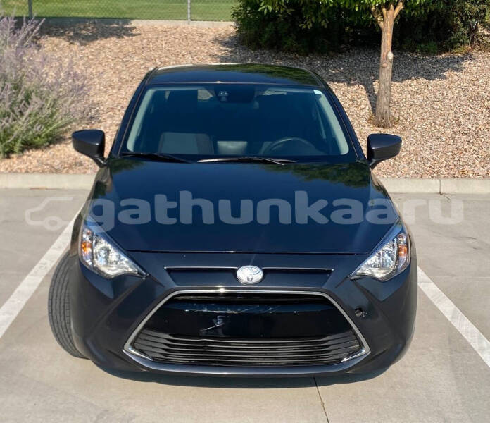 Big with watermark toyota yaris shaviyani feevah 4064