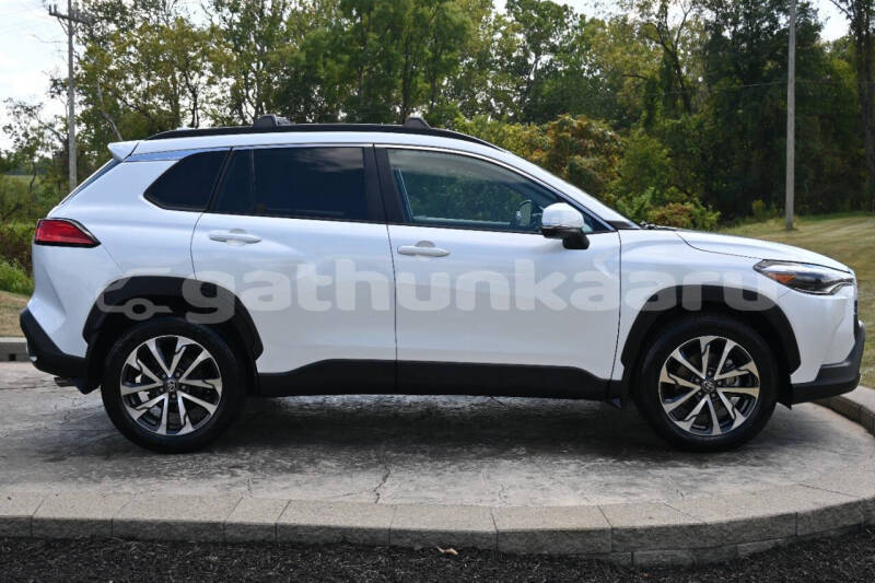 Big with watermark toyota corolla cross kaaf himmafushi 4065