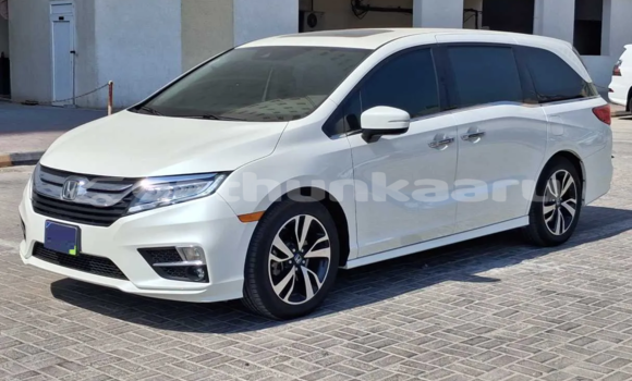 Buy Used Honda Odyssey White Car in Goidhoo in Baa