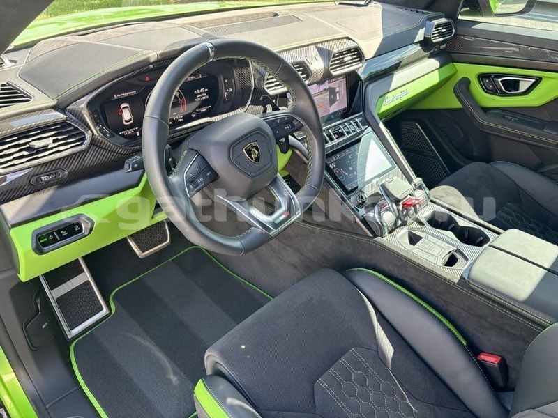 Big with watermark lamborghini urus shaviyani bilehffahi 4079