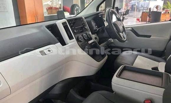 Buy Used Toyota Hiace White Car in Kudafari in Nuun Buy Used Toyota Hiace White Car in Kudafari in Nuun