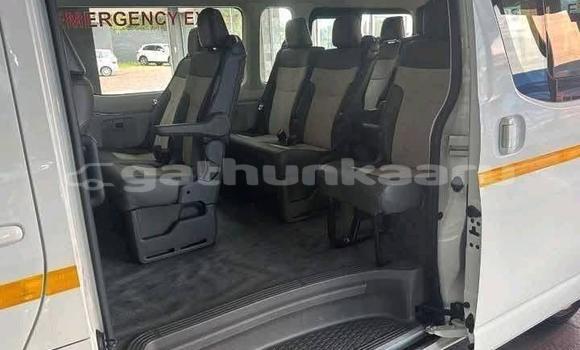 Buy Used Toyota Hiace White Car in Kudafari in Nuun Buy Used Toyota Hiace White Car in Kudafari in Nuun