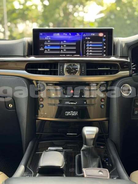 Big with watermark lexus lx 570 ghaviyani fuvammulah 4084