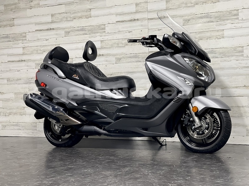 Big with watermark suzuki burgman raa alifushi 4085