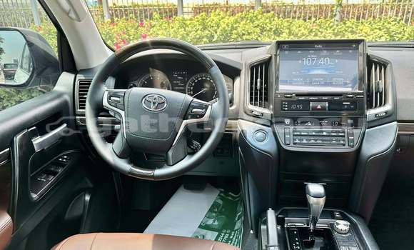 Buy Used Toyota Land Cruiser White Car in Fulhadhoo in Baa Buy Used Toyota Land Cruiser White Car in Fulhadhoo in Baa