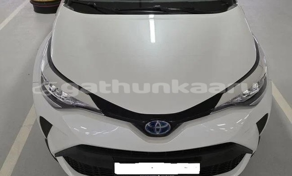 Buy Used Toyota C-HR White Car in Dharavandhoo in Baa Buy Used Toyota C-HR White Car in Dharavandhoo in Baa