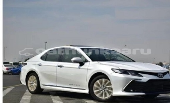Buy Used Toyota Camry White Car in Dharavandhoo in Baa Buy Used Toyota Camry White Car in Dharavandhoo in Baa