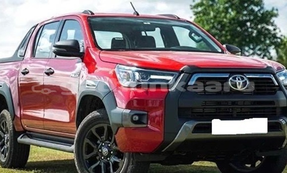 Buy Used Toyota Hilux White Car in Dharavandhoo in Baa Buy Used Toyota Hilux White Car in Dharavandhoo in Baa