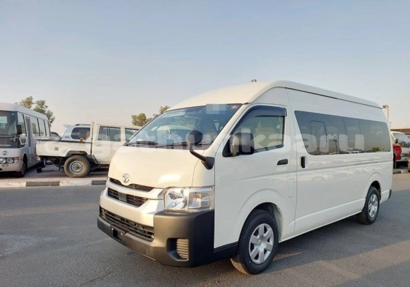 Big with watermark toyota hiace baa dharavandhoo 4123