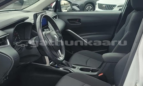 Buy Used Toyota Corolla Cross White Car in Dharavandhoo in Baa Buy Used Toyota Corolla Cross White Car in Dharavandhoo in Baa