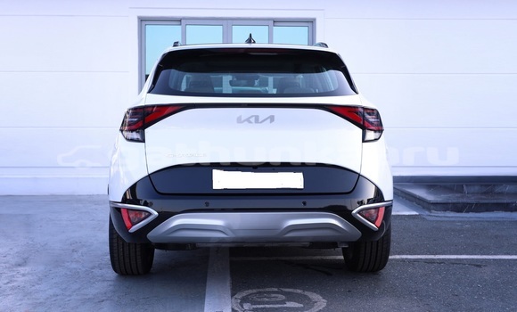 Buy Used Kia Sportage White Car in Dharavandhoo in Baa Buy Used Kia Sportage White Car in Dharavandhoo in Baa