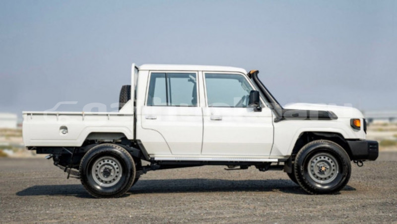 Big with watermark toyota land cruiser baa dharavandhoo 4127