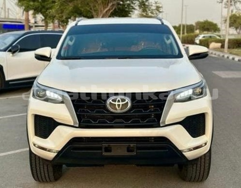 Big with watermark toyota fortuner baa dharavandhoo 4135