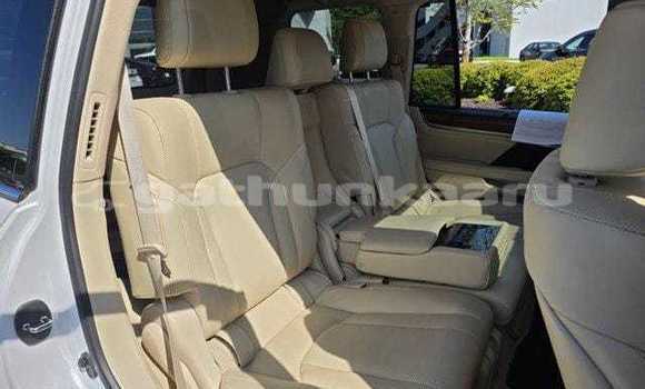 Buy Used Lexus LX 570 White Car in Bilehffahi in Shaviyani Buy Used Lexus LX 570 White Car in Bilehffahi in Shaviyani