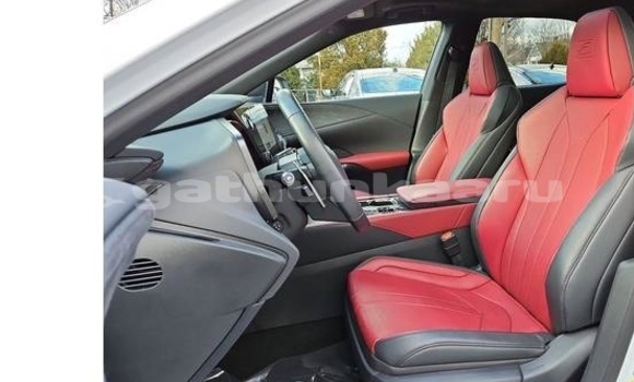Buy Used Lexus RX 350 White Car in Dharavandhoo in Baa Buy Used Lexus RX 350 White Car in Dharavandhoo in Baa