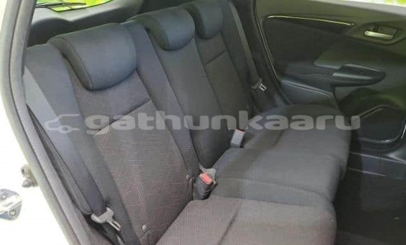Buy Used Honda FIT White Car in Dharavandhoo in Baa Buy Used Honda FIT White Car in Dharavandhoo in Baa