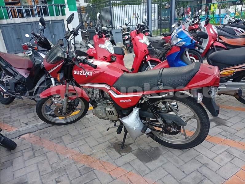 Big with watermark suzuki gs lhaviyani naifaru 4150