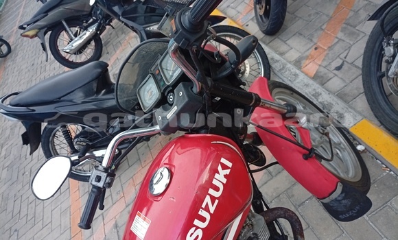 Buy Used Suzuki GS Red Bike in Naifaru in Lhaviyani Buy Used Suzuki GS Red Bike in Naifaru in Lhaviyani