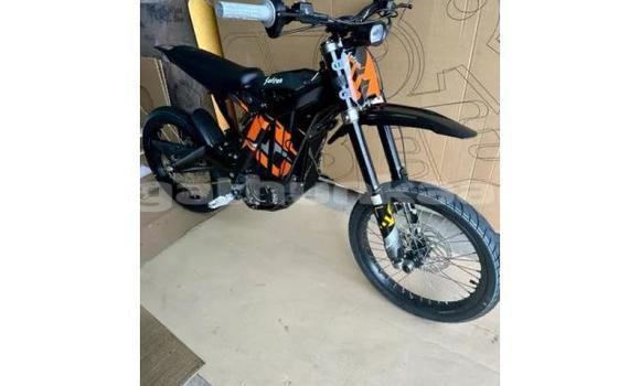 Buy New Yamaha C3 Black Bike in Agolhitheemu in Raa Buy New Yamaha C3 Black Bike in Agolhitheemu in Raa